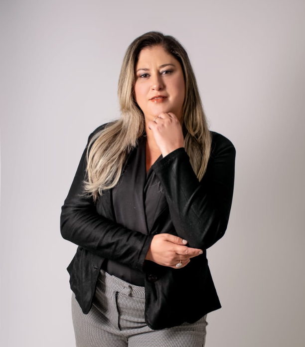 Dra. Leticia de Oliveira RJ 3 1